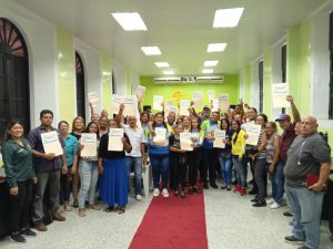 Comités de Tierras Urbanas reciben certificados en Angostura del Orinoco