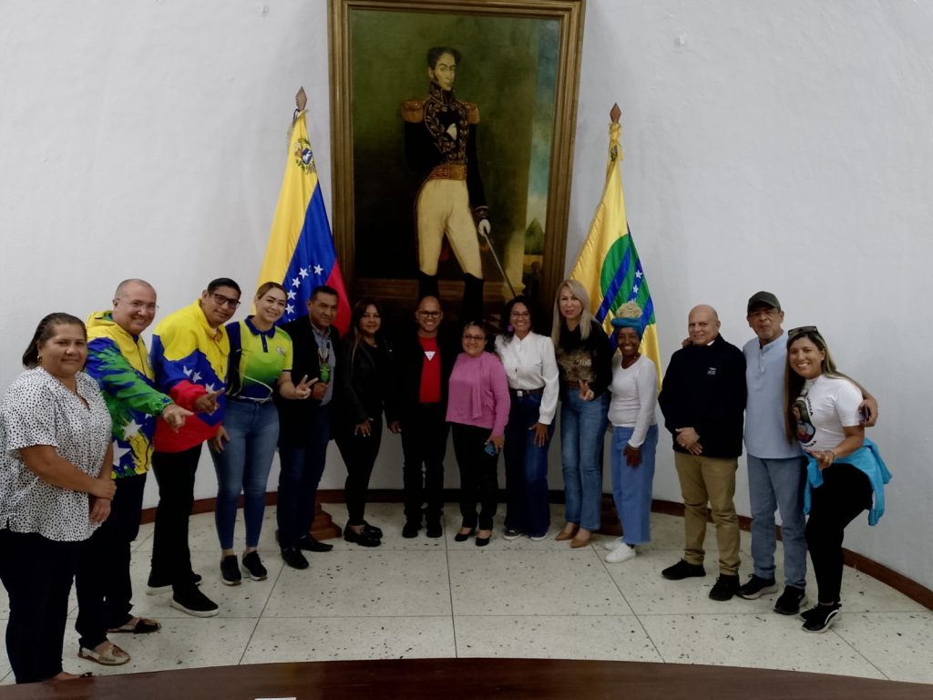 Foto: Prensa CLEB - Electo y juramentado nuevo presidente del CLEB de forma unánime.