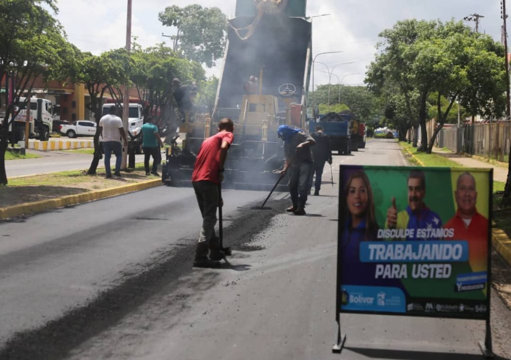 4 Asfaltado Ciudad Bolívar