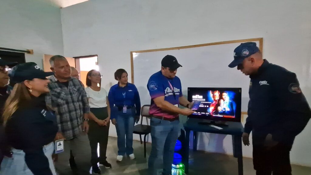 Familias de “El Gigante Hugo Chávez Frías” y Cayaurima ya navegan con Aba Ultra F3