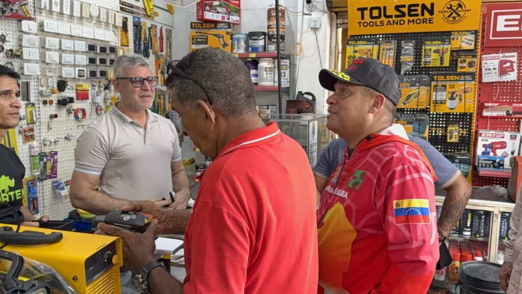 a98567b4-6053-41d9-9125-5155a87073f3