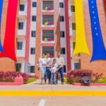 Gobierno bolivariano entregó 80 apartamentos en urbanismo El Gigante en Ciudad Bolívar