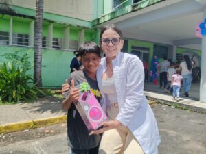 Gobernación de Bolívar realizó jornada de salud «Sonrisas sanas, niños felices» en Caroní